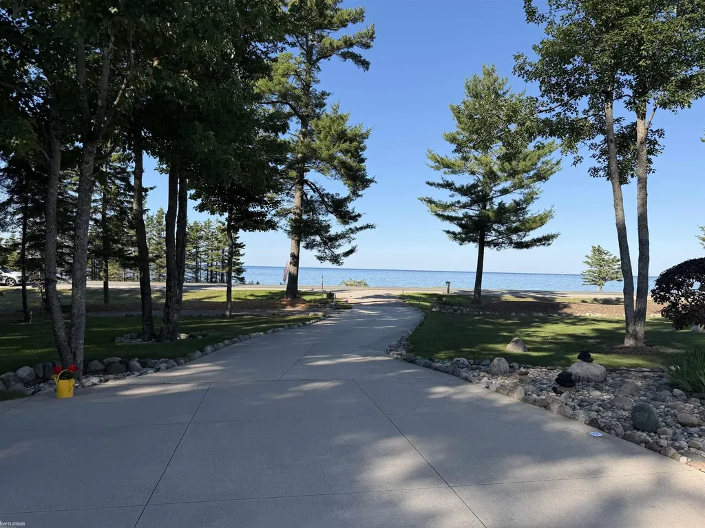 22870 Us-23 Highway Millersburg Village MI 49759