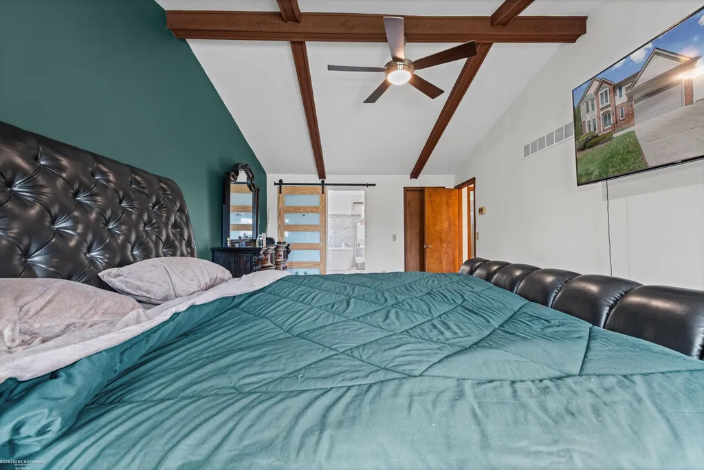 20281 Bannister Way Clinton Charter Township MI 48038