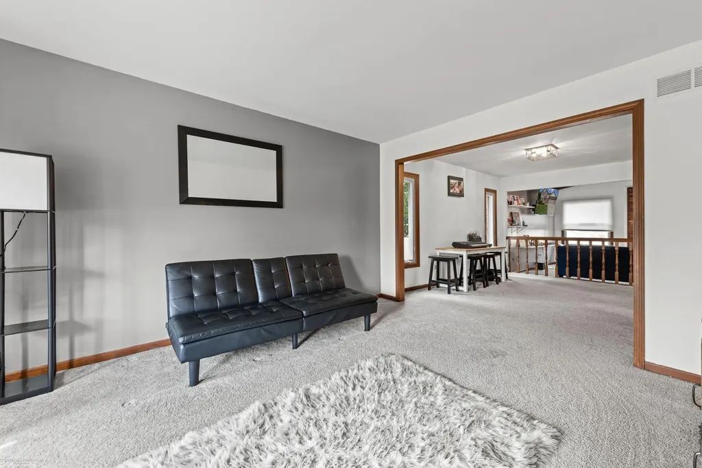 20281 Bannister Way Clinton Charter Township MI 48038