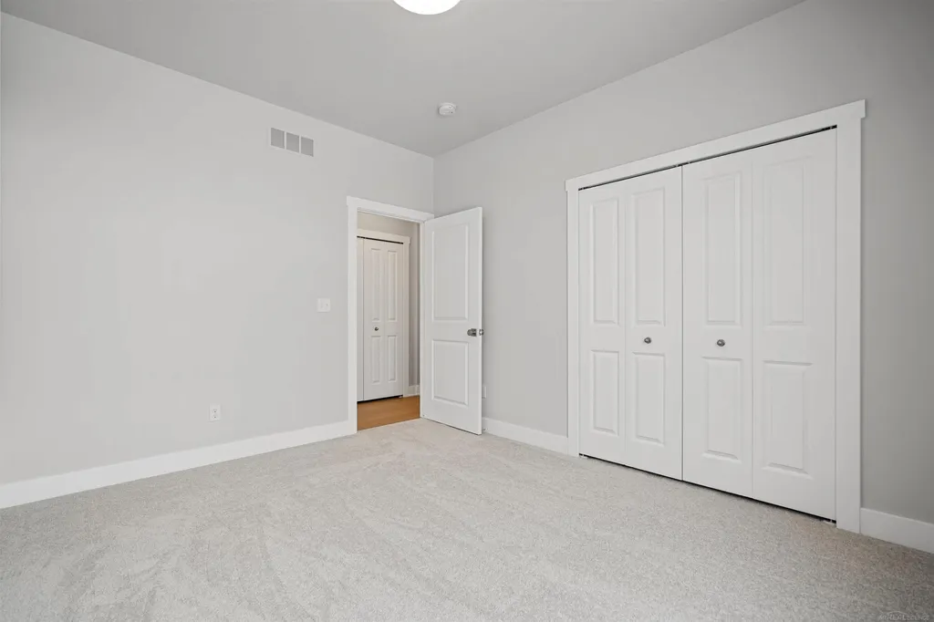 16871 Crittenden Drive Macomb Township MI 48044