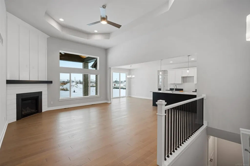 16871 Crittenden Drive Macomb Township MI 48044