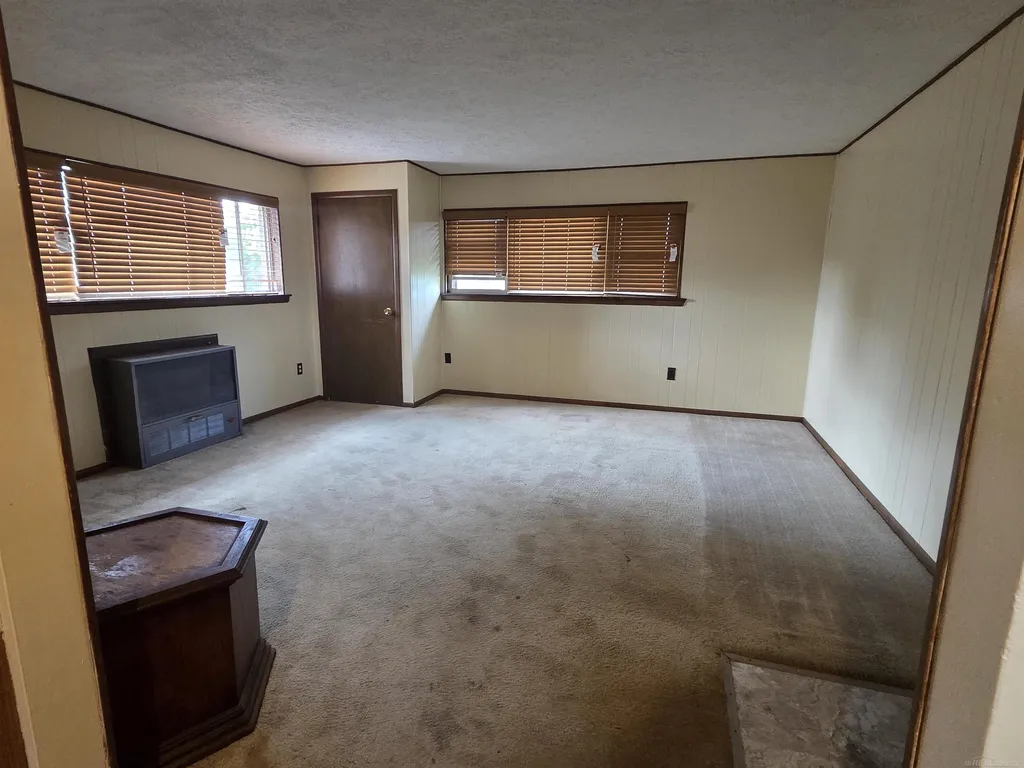 5721 Patricia Avenue Shelby Charter Township MI 48317