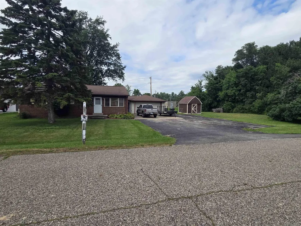 5721 Patricia Avenue Shelby Charter Township MI 48317