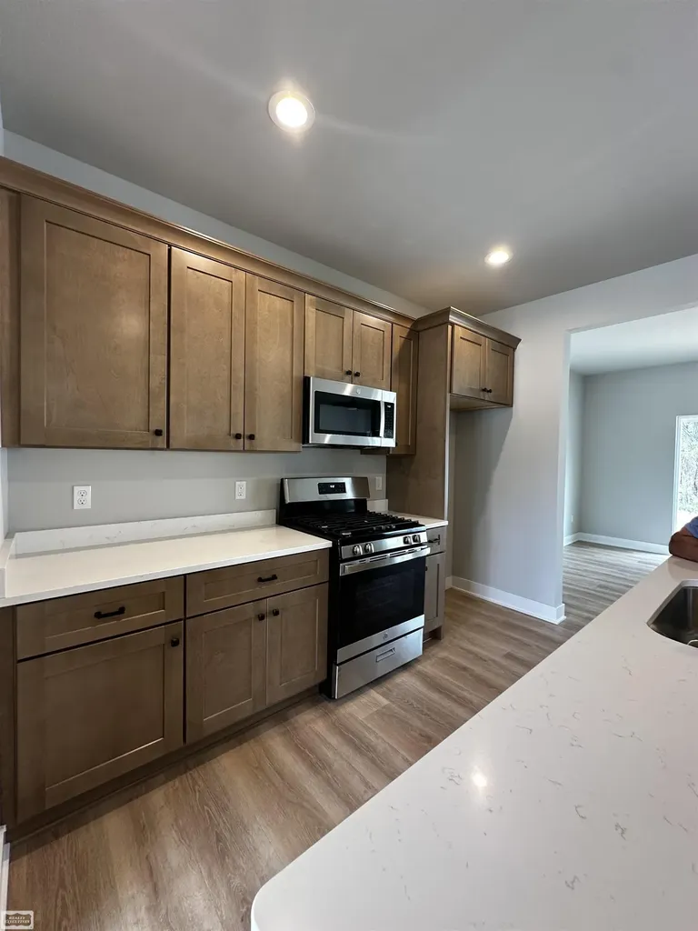 22319 Ridgeway Street St. Clair Shores City MI 48080