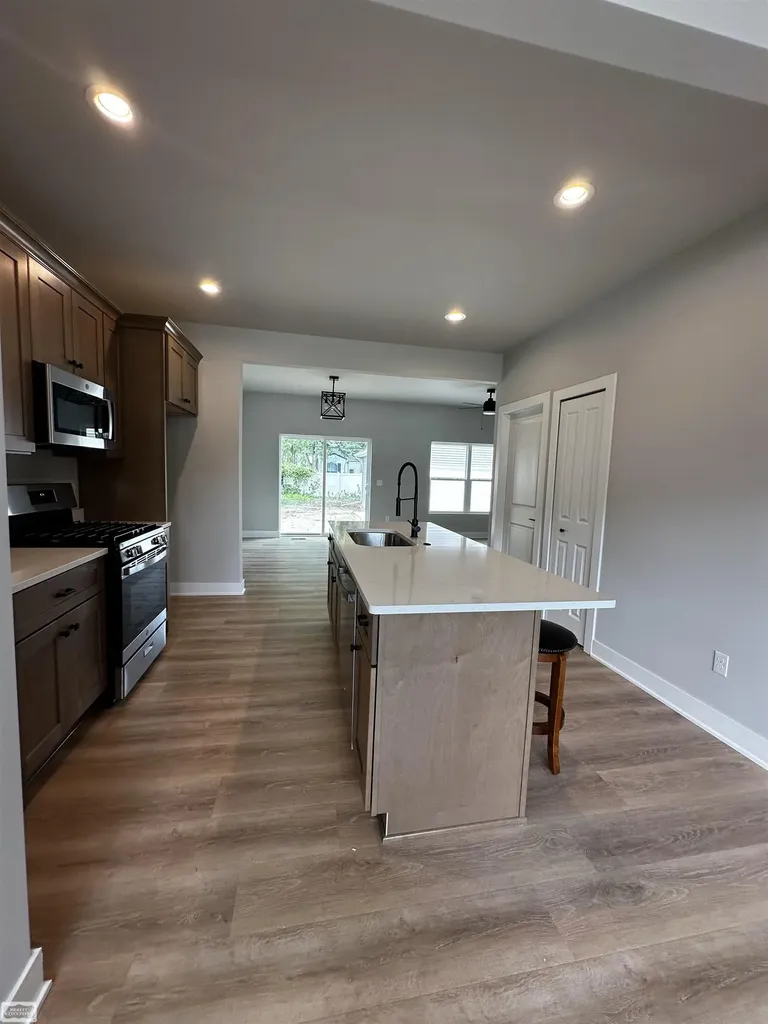 22319 Ridgeway Street St. Clair Shores City MI 48080