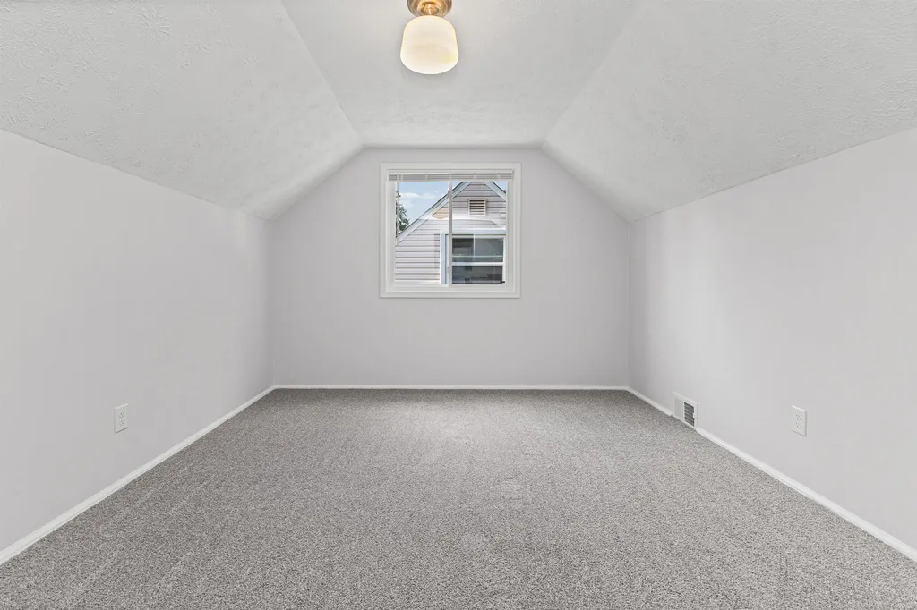 24416 Lauren Avenue Warren City MI 48089