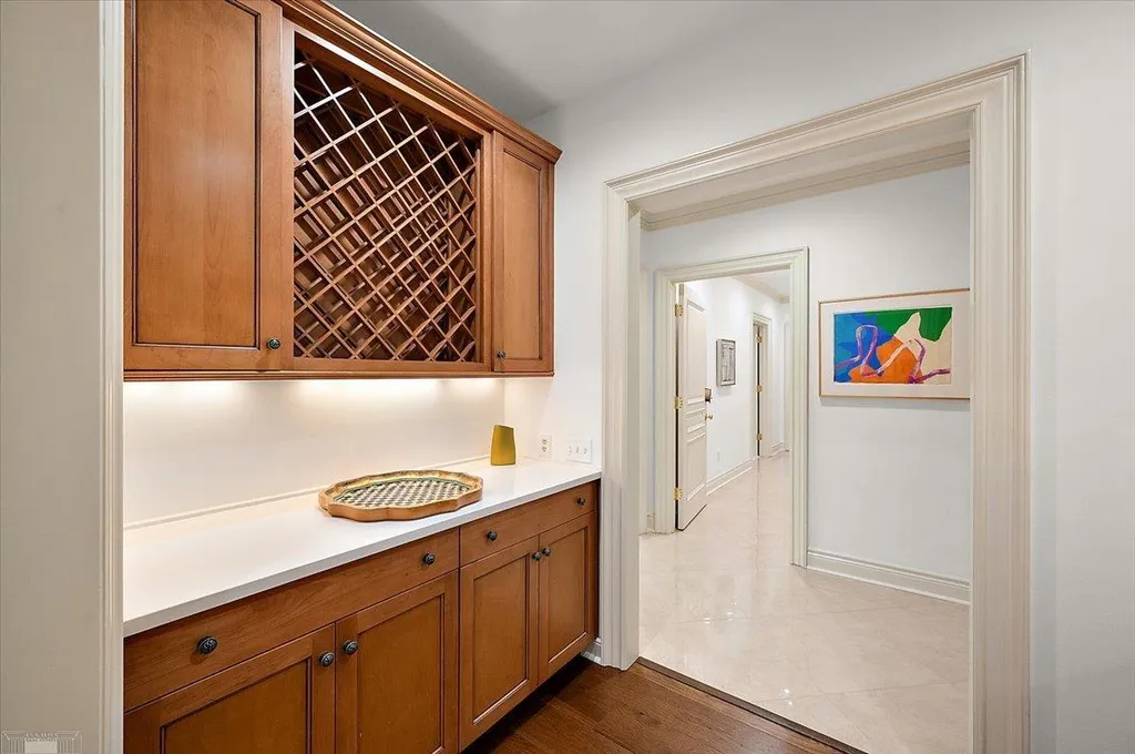 161 Lothrop Road Grosse Pointe Farms City MI 48236