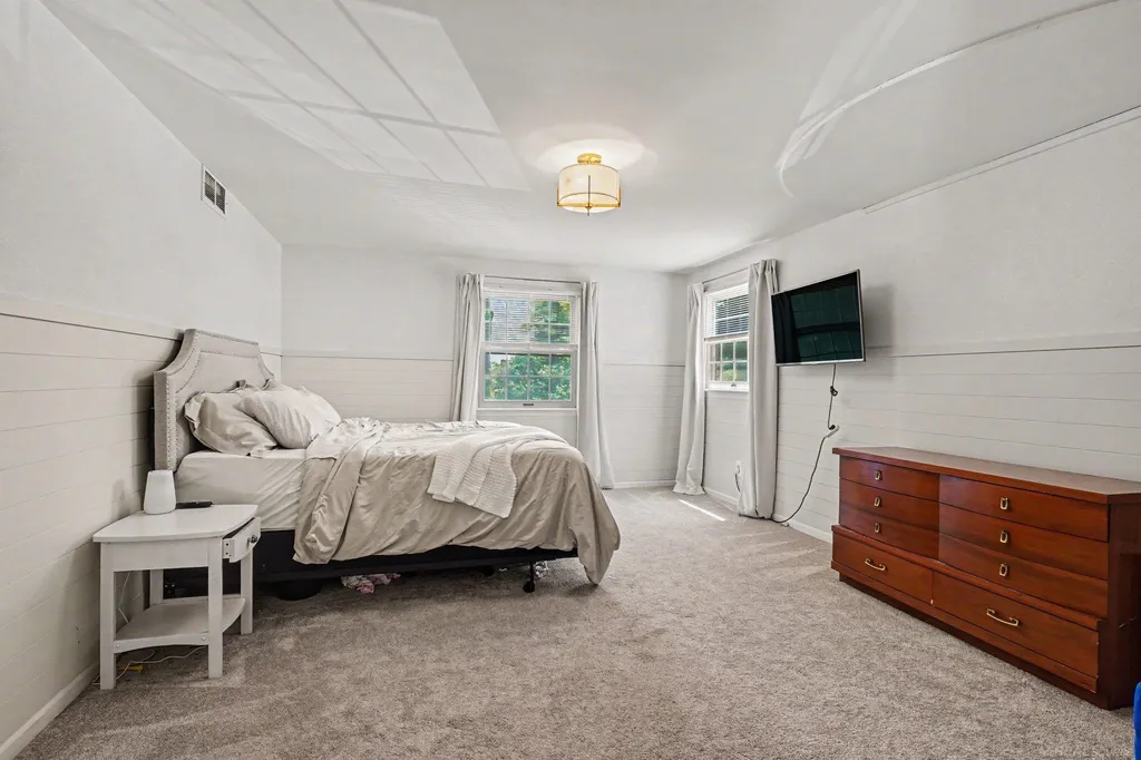 3229 Delevan Drive Saginaw Charter Township MI 48603