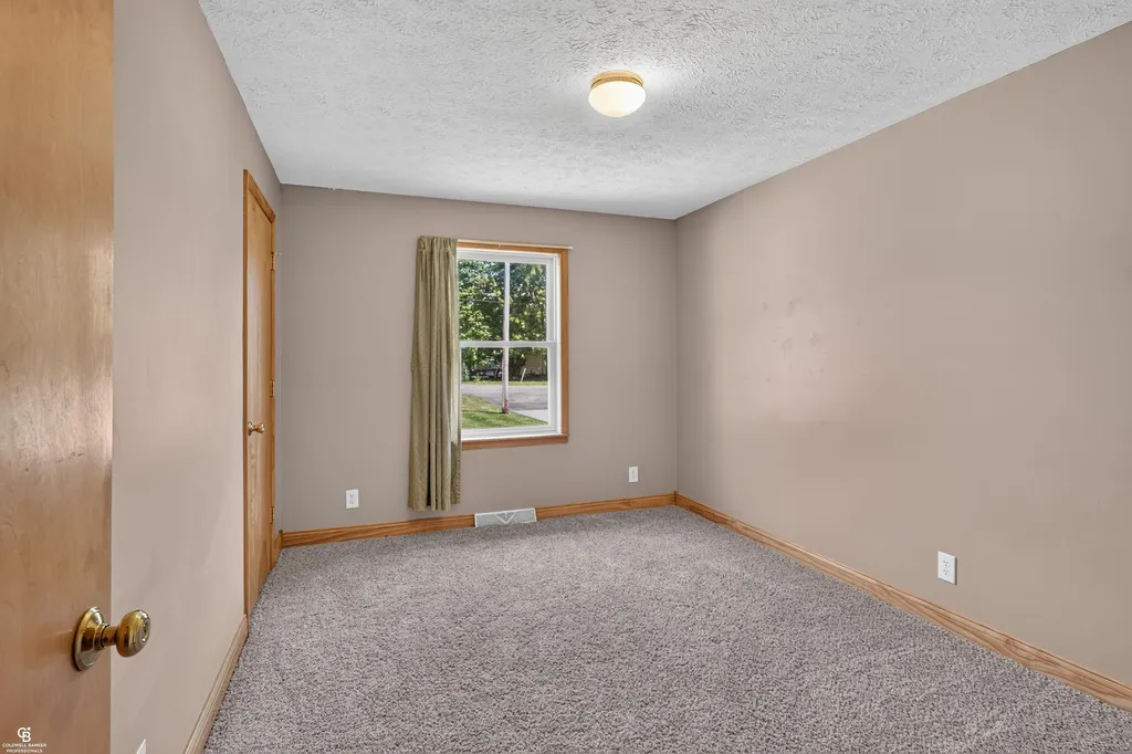5077 N Belsay Road Genesee Charter Township MI 48506