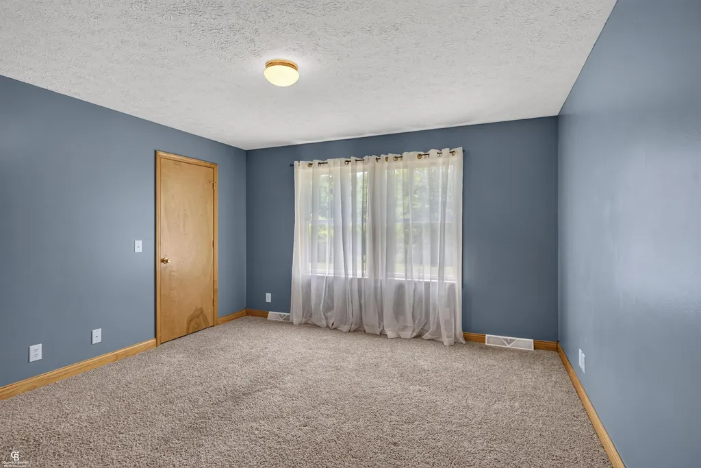 5077 N Belsay Road Genesee Charter Township MI 48506
