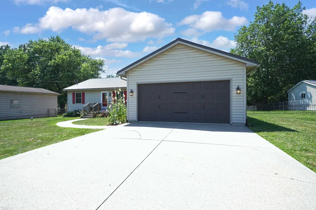 5077 N Belsay Road Genesee Charter Township MI 48506