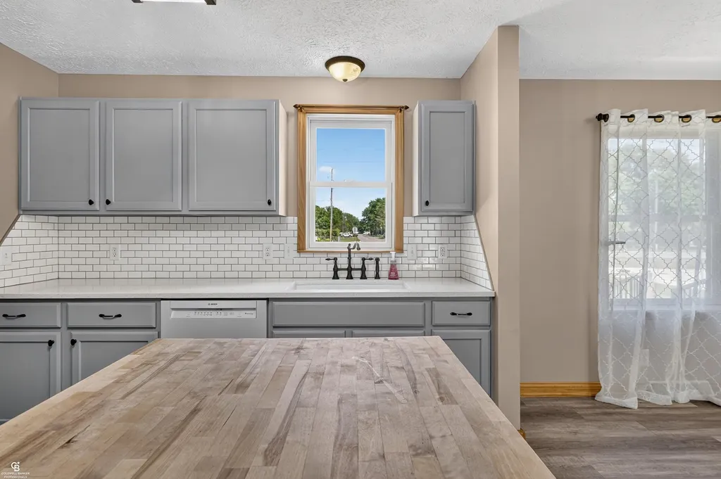 5077 N Belsay Road Genesee Charter Township MI 48506