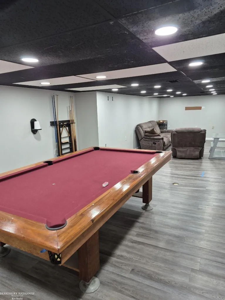 20007 Elizabeth Street St. Clair Shores City MI 48080