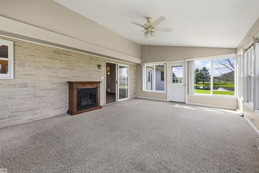 4453 Lone Oak Drive Mussey Township MI 48014