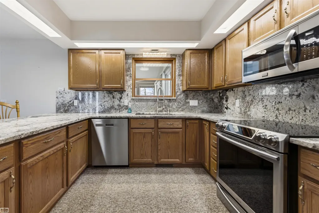 4453 Lone Oak Drive Mussey Township MI 48014