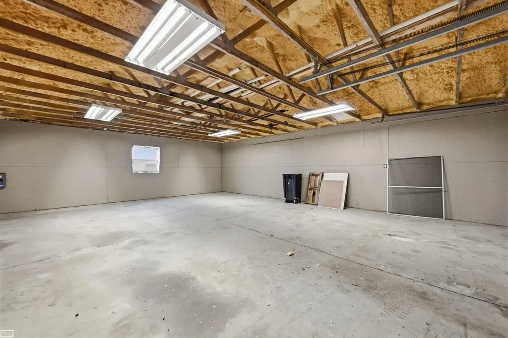 4453 Lone Oak Drive Mussey Township MI 48014