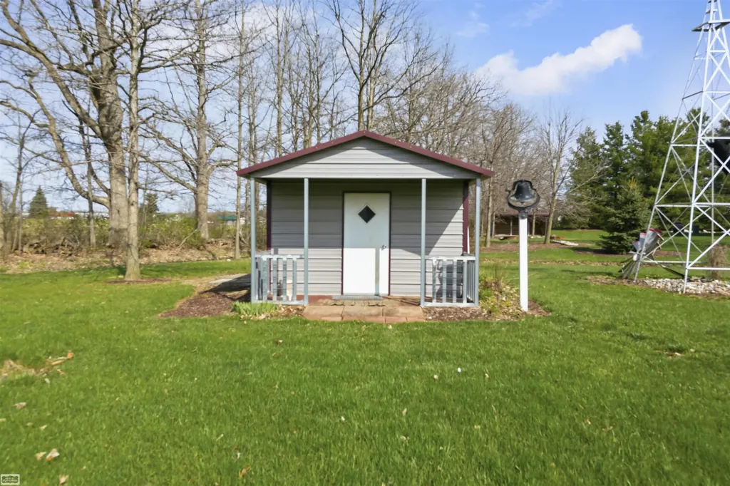 4453 Lone Oak Drive Mussey Township MI 48014