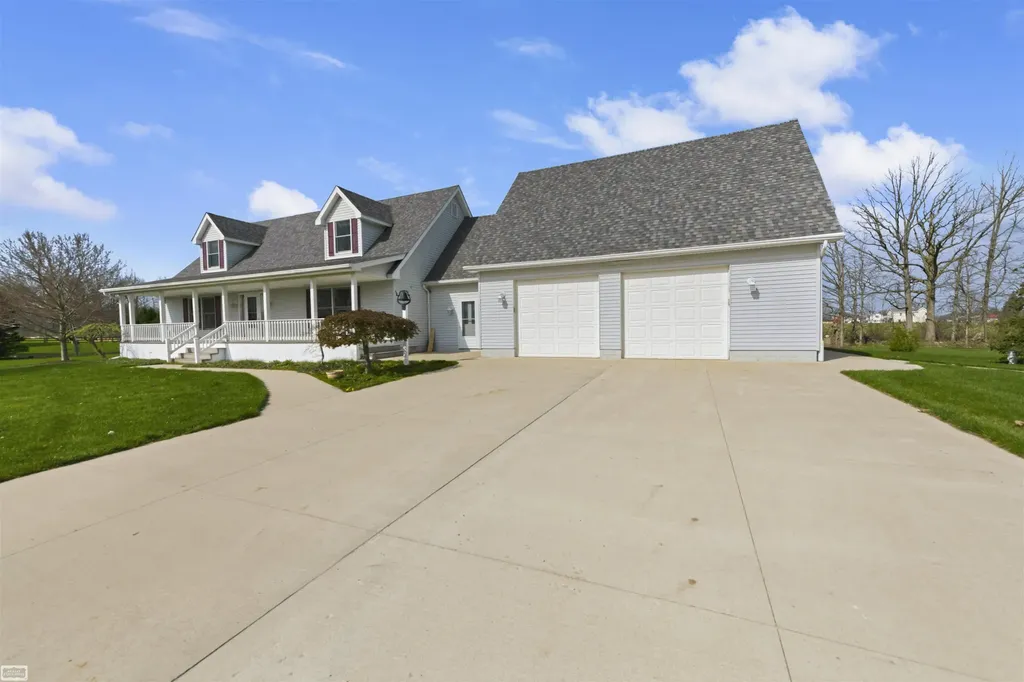 4453 Lone Oak Drive Mussey Township MI 48014