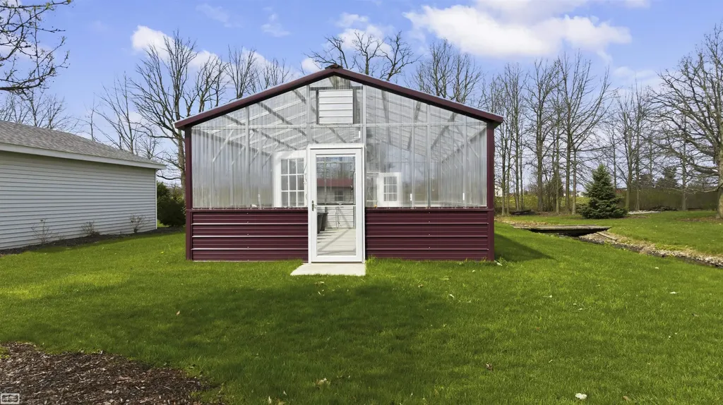 4453 Lone Oak Drive Mussey Township MI 48014