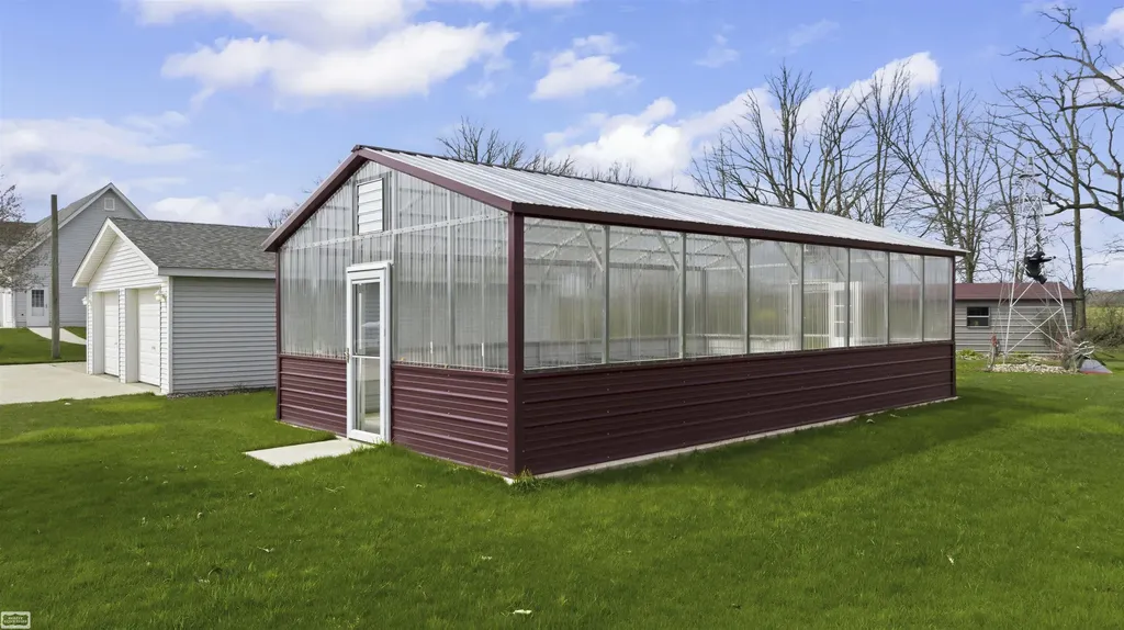 4453 Lone Oak Drive Mussey Township MI 48014