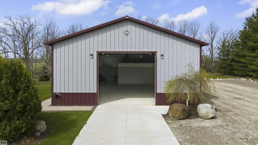 4453 Lone Oak Drive Mussey Township MI 48014