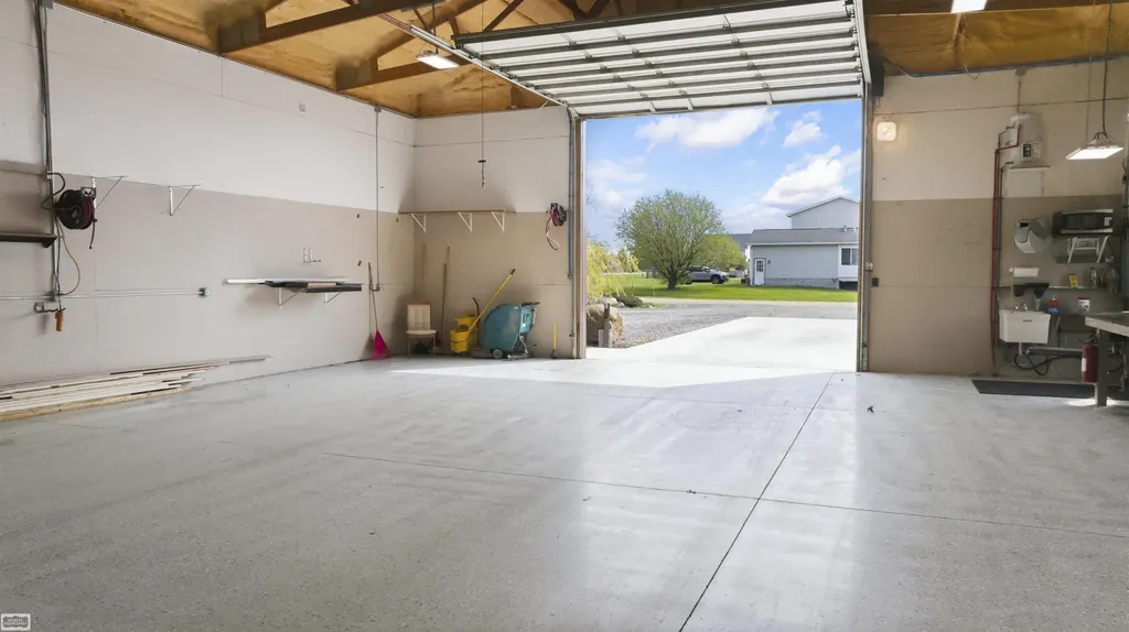 4453 Lone Oak Drive Mussey Township MI 48014