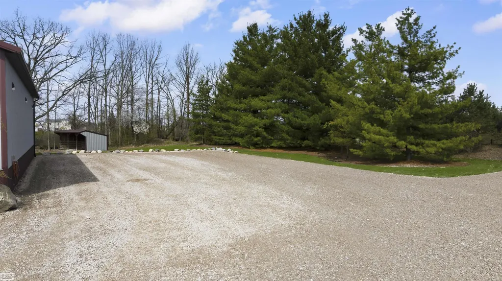 4453 Lone Oak Drive Mussey Township MI 48014