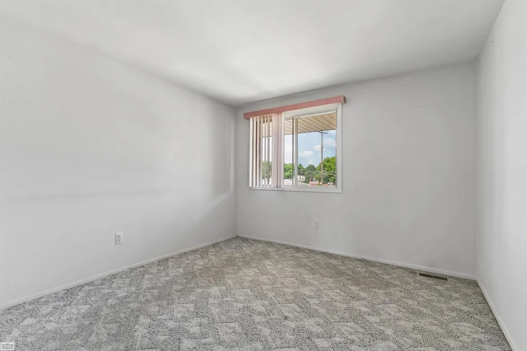 13312 Denver Circle Utica City MI 48312
