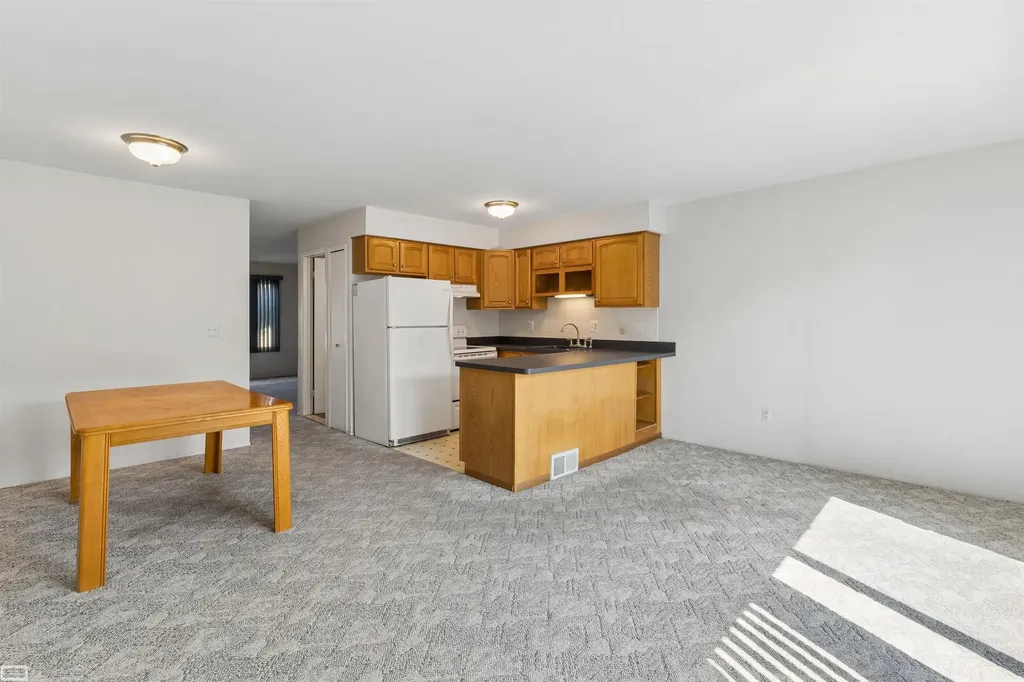 13312 Denver Circle Utica City MI 48312