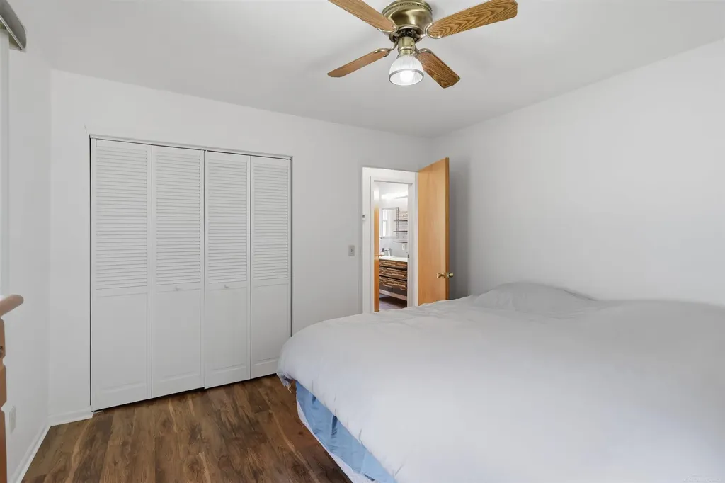 213 Peacock Walk Blackman Charter Township MI 49202