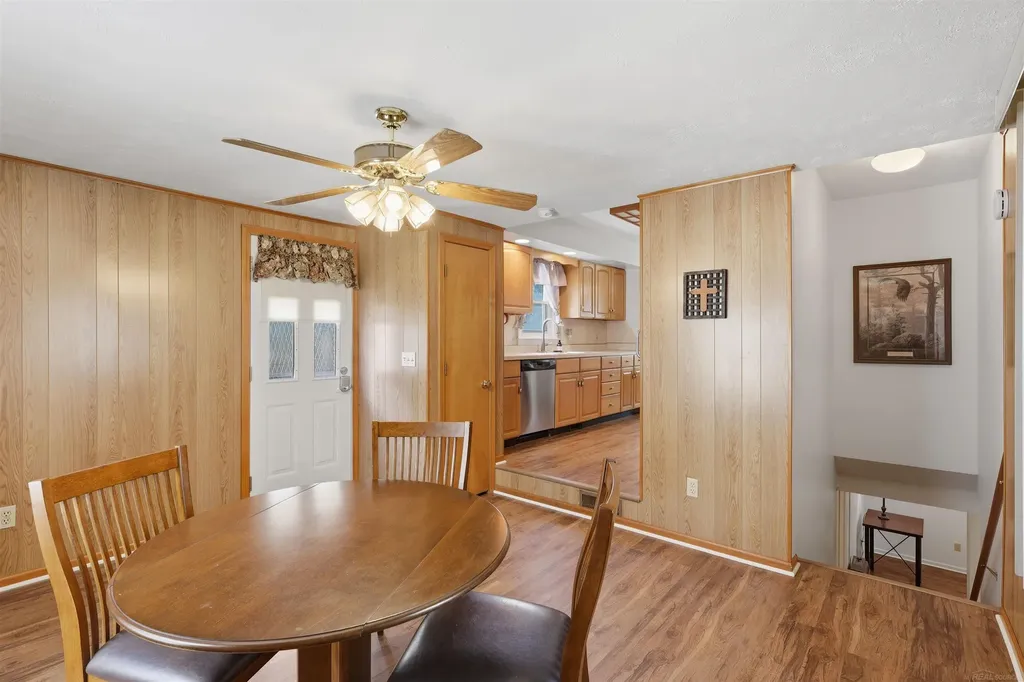 213 Peacock Walk Blackman Charter Township MI 49202