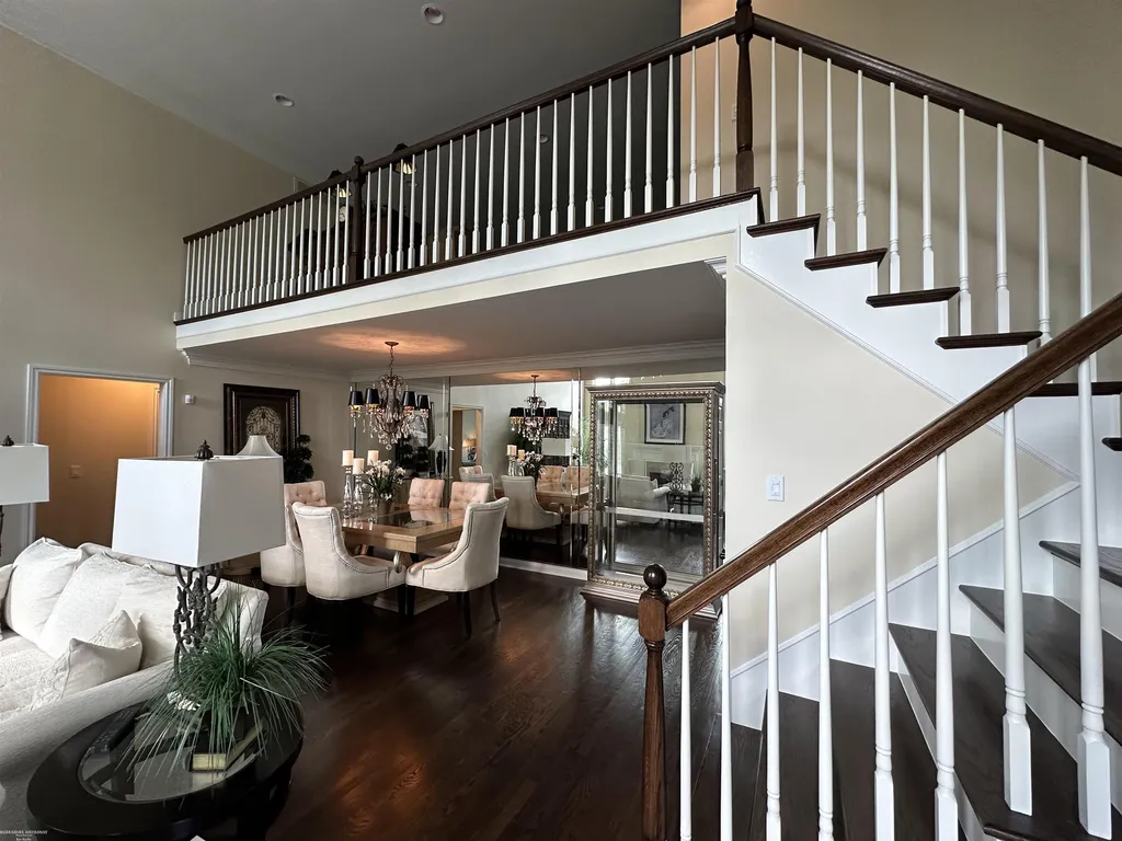 54920 Hennington Court Shelby Charter Township MI 48316