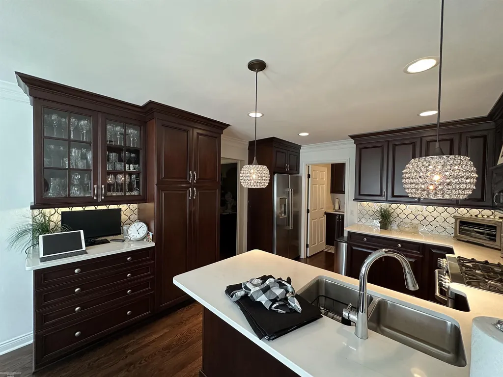 54920 Hennington Court Shelby Charter Township MI 48316