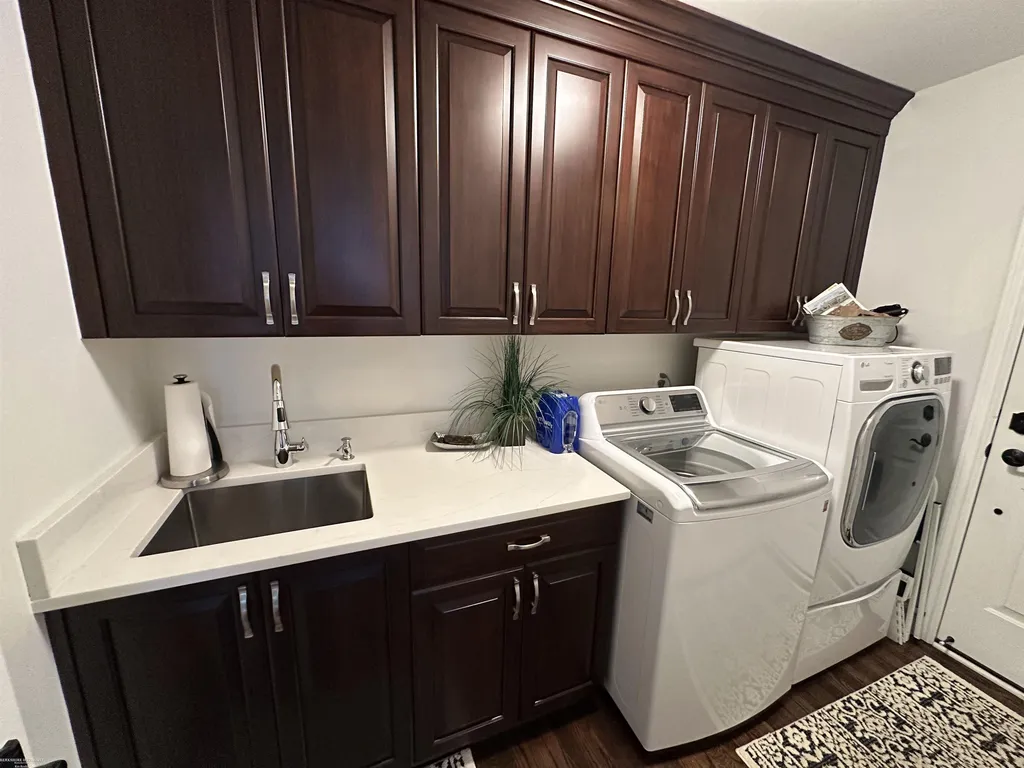 54920 Hennington Court Shelby Charter Township MI 48316