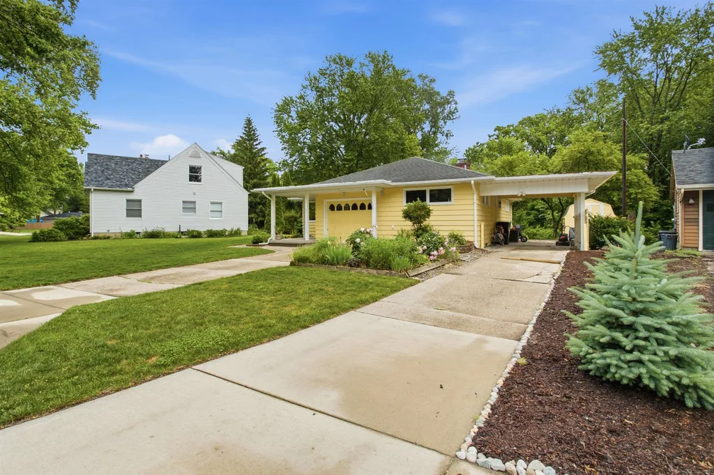 728 Lakeview Drive Port Huron City MI 48060