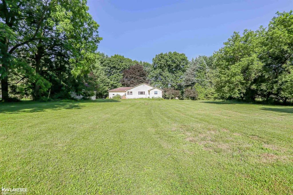4590 Secord Lake Road Leonard Village MI 48367