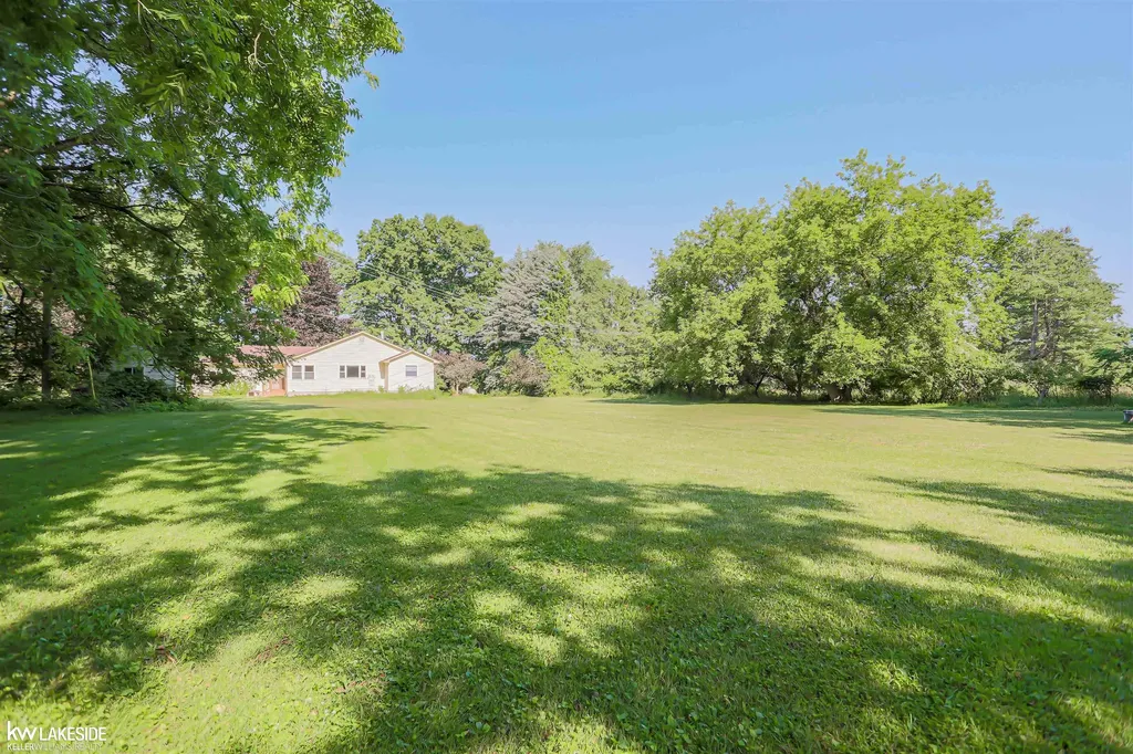 4590 Secord Lake Road Leonard Village MI 48367