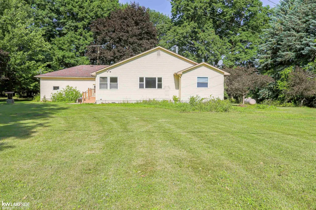 4590 Secord Lake Road Leonard Village MI 48367