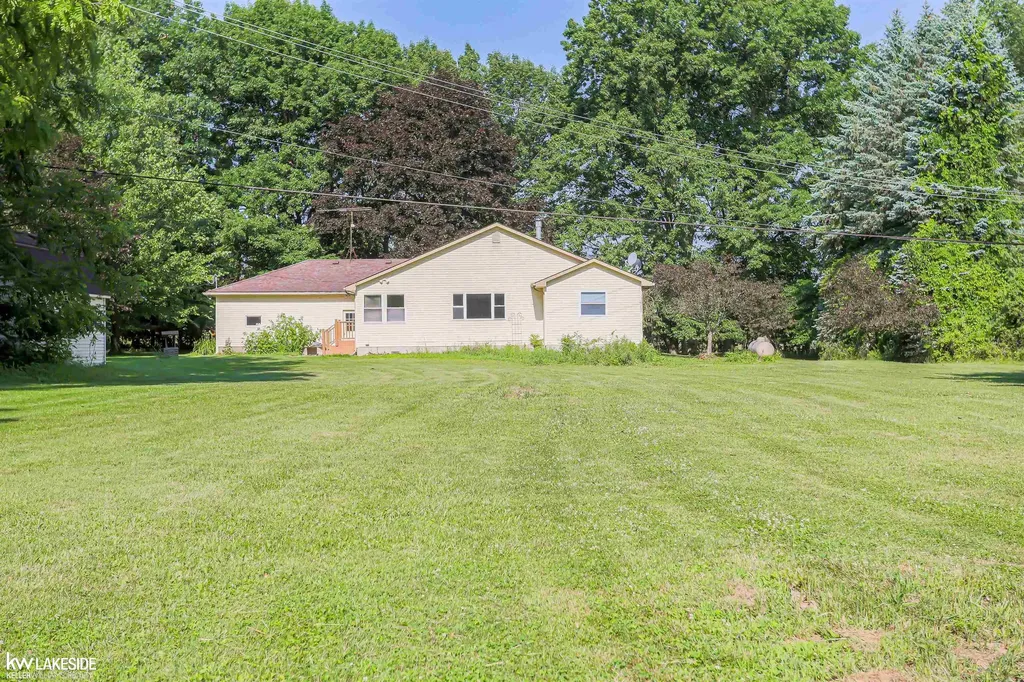 4590 Secord Lake Road Leonard Village MI 48367