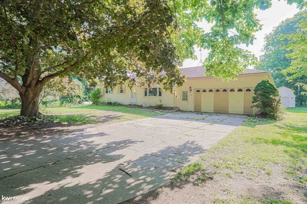 4590 Secord Lake Road Leonard Village MI 48367
