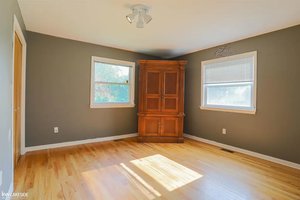 4590 Secord Lake Road Leonard Village MI 48367