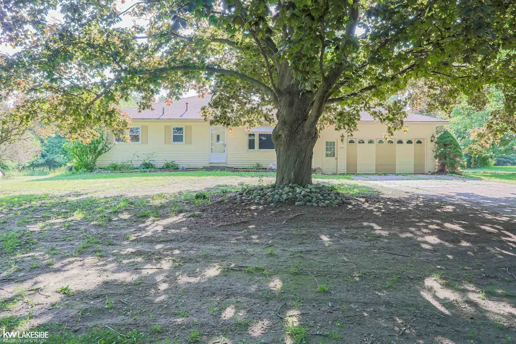 4590 Secord Lake Road Leonard Village MI 48367