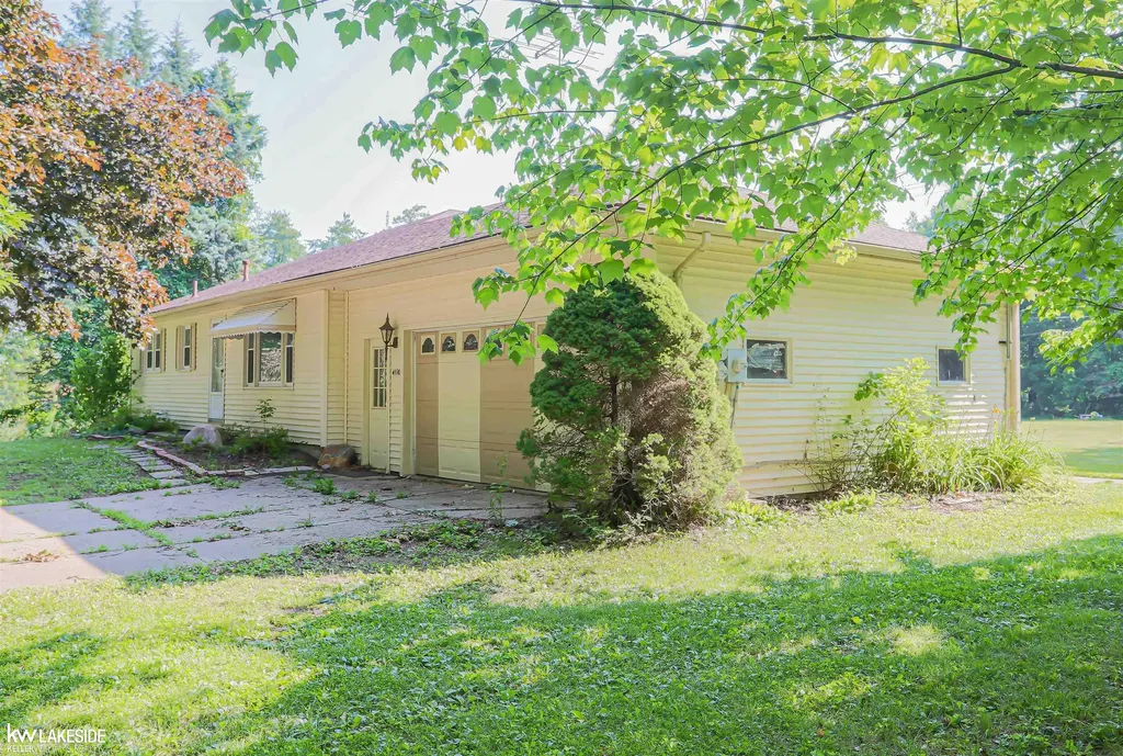 4590 Secord Lake Road Leonard Village MI 48367