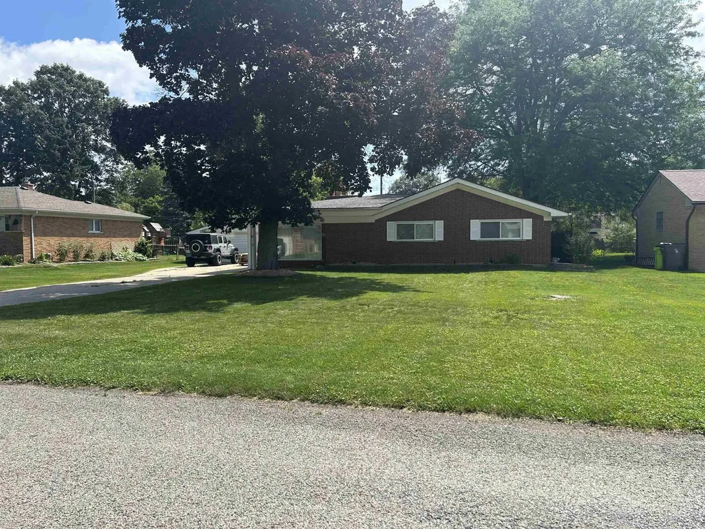 38506 Manchester St Street Clinton Charter Township MI 48036