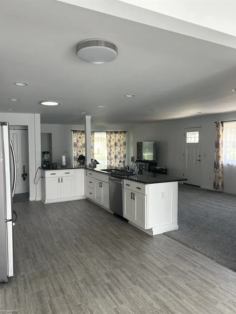 38506 Manchester St Street Clinton Charter Township MI 48036