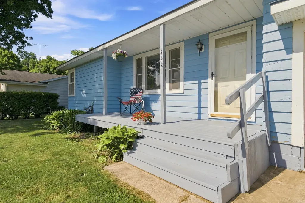 5582 Peck Street Elk Township MI 48466