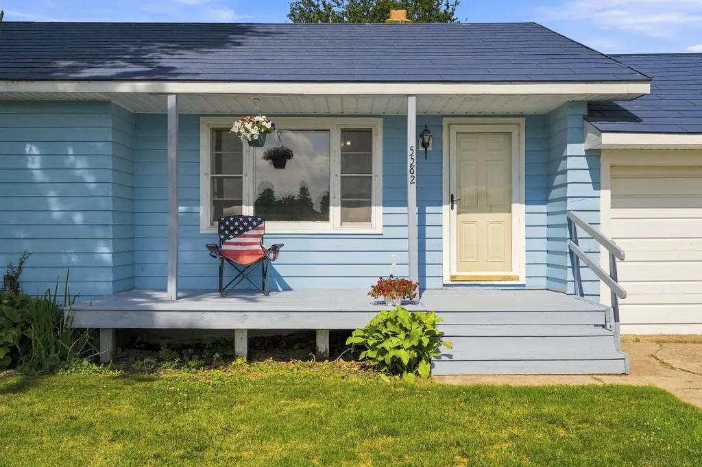 5582 Peck Street Elk Township MI 48466