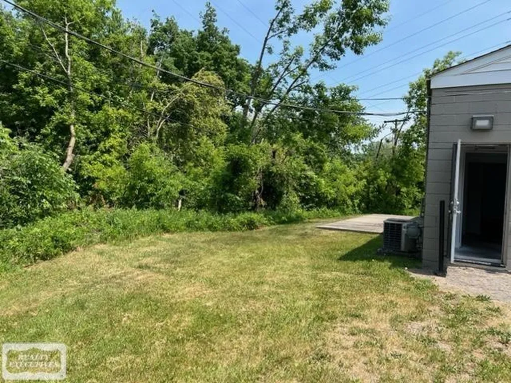 37150 Utica Road Clinton Charter Township MI 48036