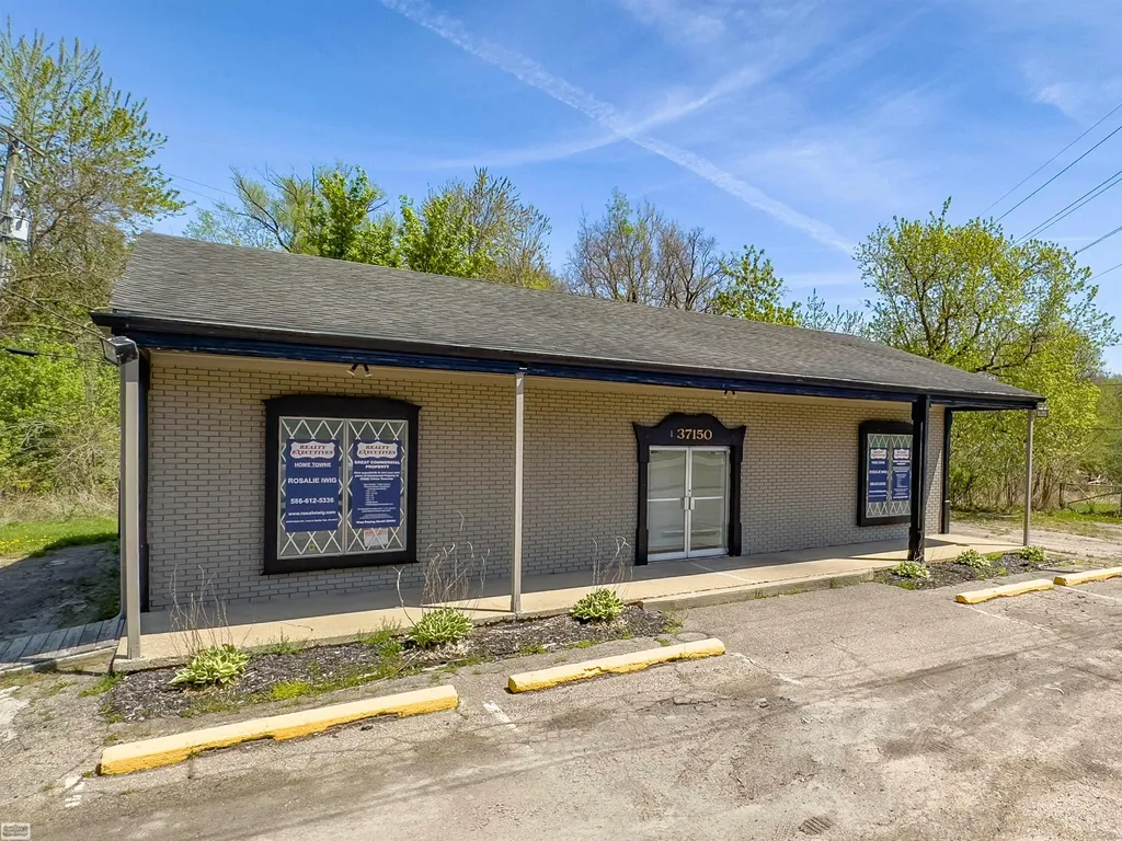37150 Utica Road Clinton Charter Township MI 48036