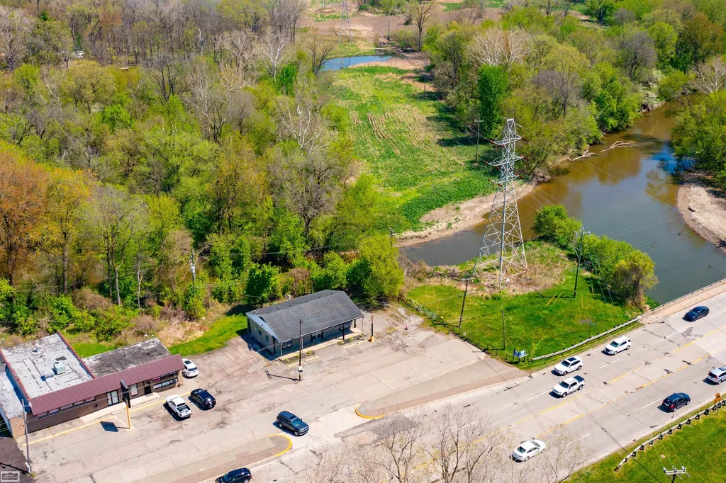 37150 Utica Road Clinton Charter Township MI 48036